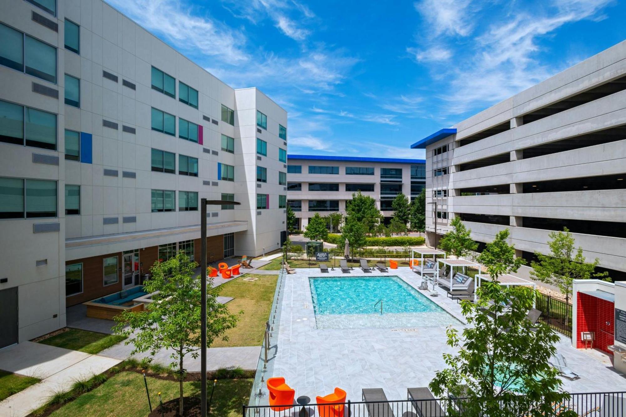 ホテル Aloft Austin Southwest エクステリア 写真
