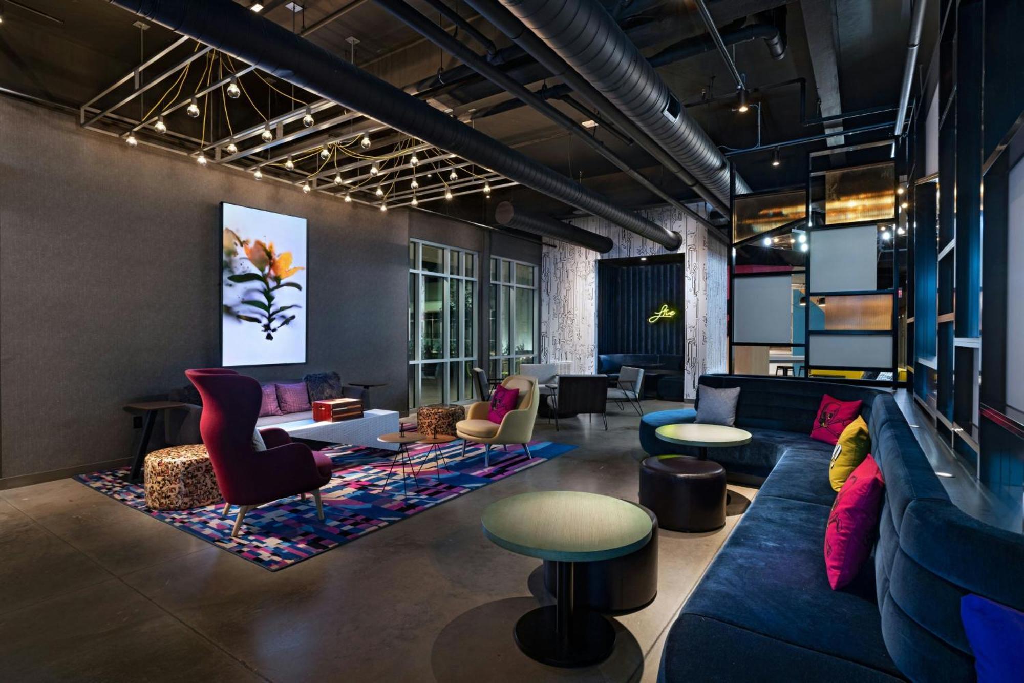 ホテル Aloft Austin Southwest エクステリア 写真