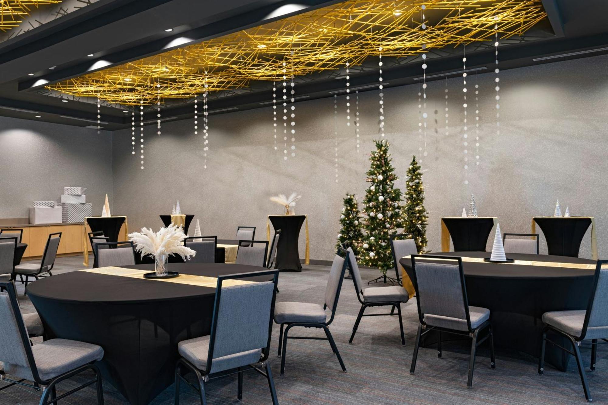 ホテル Aloft Austin Southwest エクステリア 写真